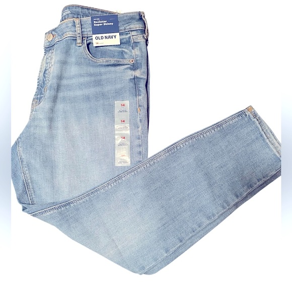 Old Navy Denim - NEW Woman’s Old Navy Mid-Rise Rockstar Super Skinny Jeans